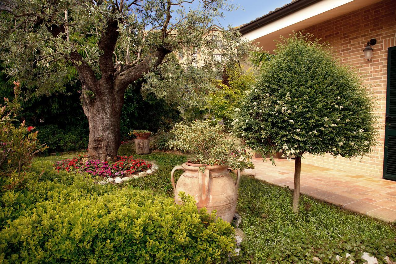 Ai Quattro Ulivi B&B Monte Urano Extérieur photo